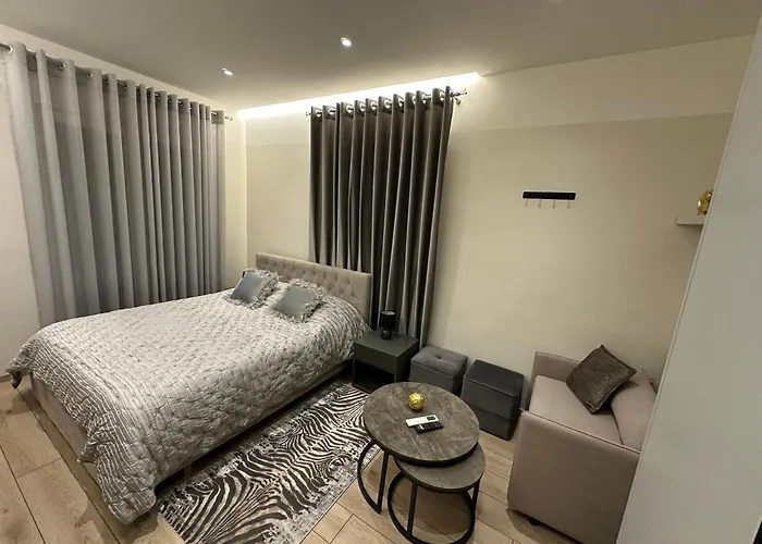 Corplex Rooms Tirana